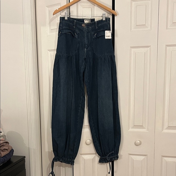 NWT Free People We The Free Lotus Dark Blue Juno Jeans 26 - Picture 1 of 6